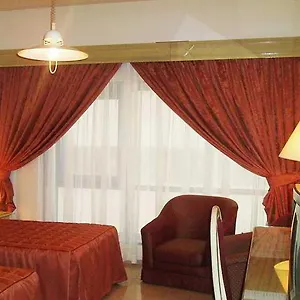Vendome Plaza Hotel Dubai